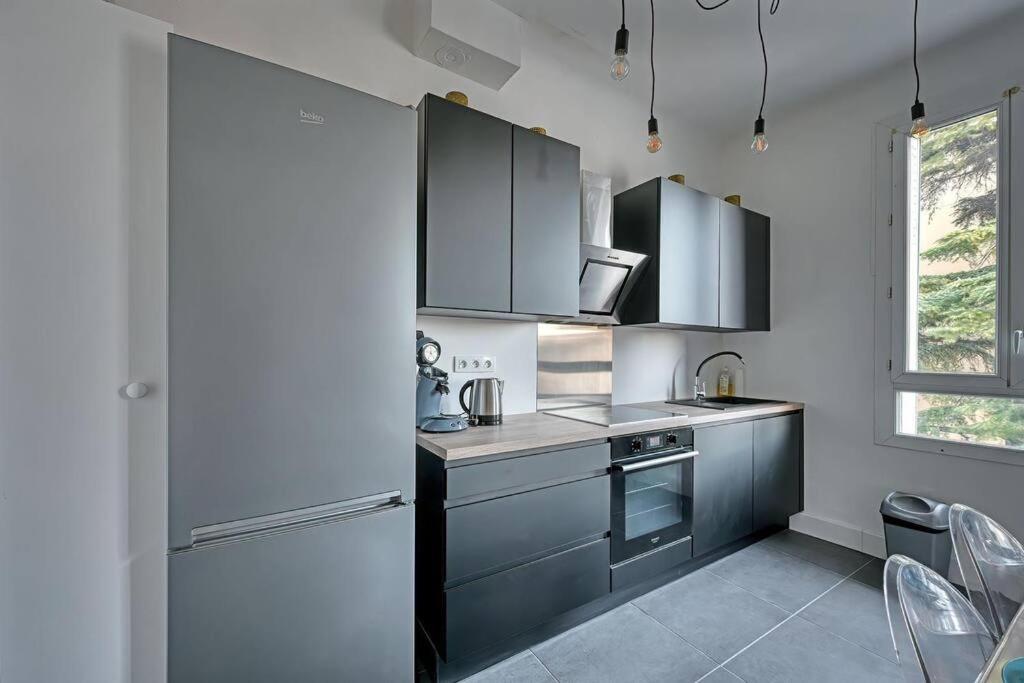 The Rooftop - Ac Clim - Wi-Fi - Parking Gratuit Dans La Rue Avignon Bagian luar foto